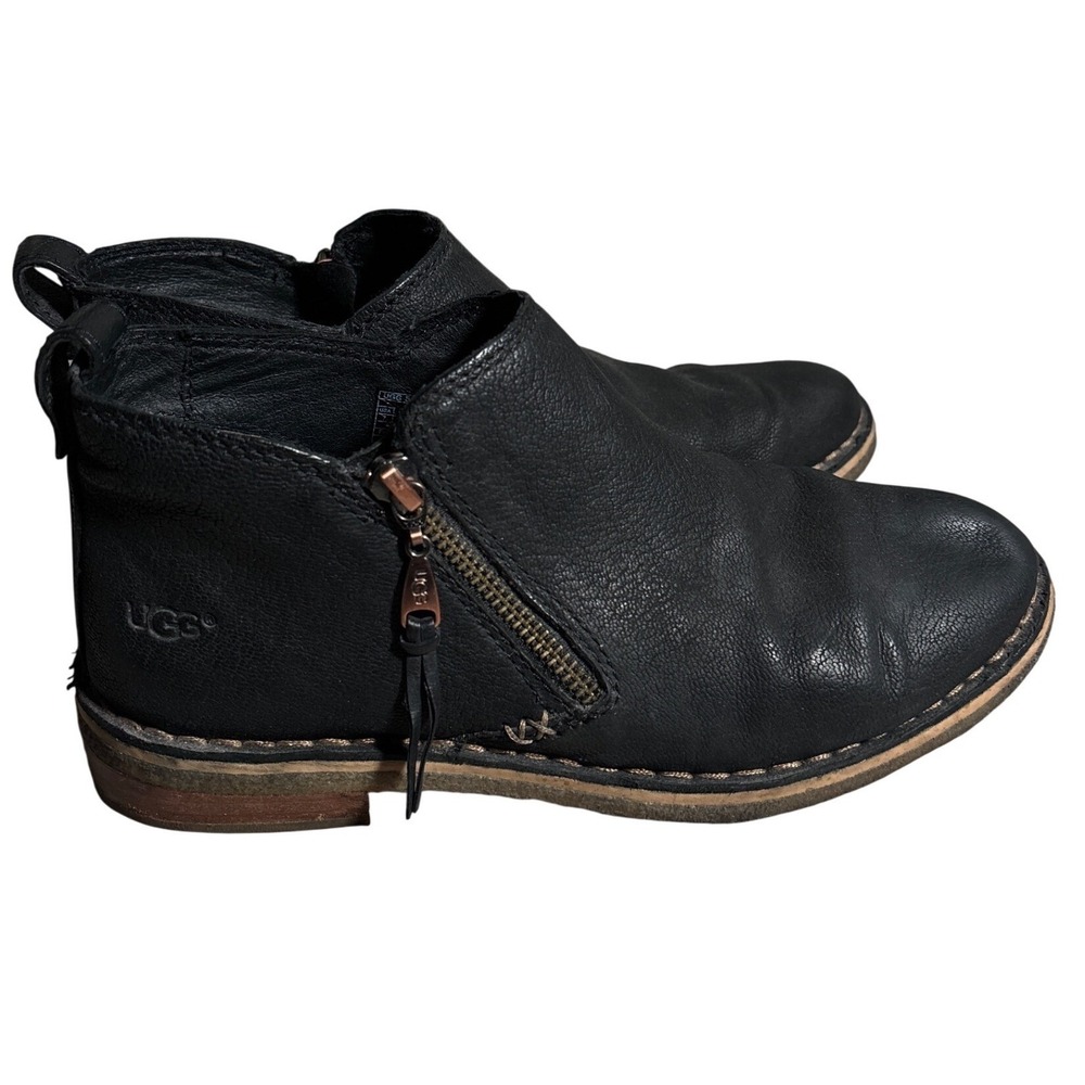 UGG Bonham Leather Ankle Boots Side Zip Low Heel Booties Womens 7 Boho Festival